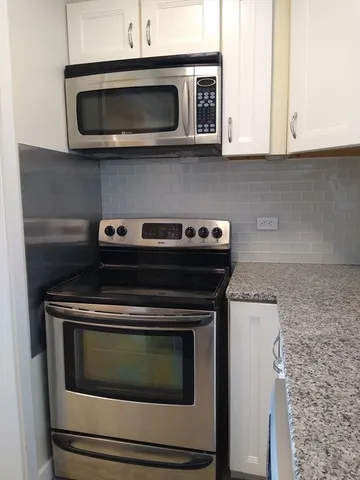 $2,950 | 14 Concord Avenue, Unit 316, Cambridge, MA 02138