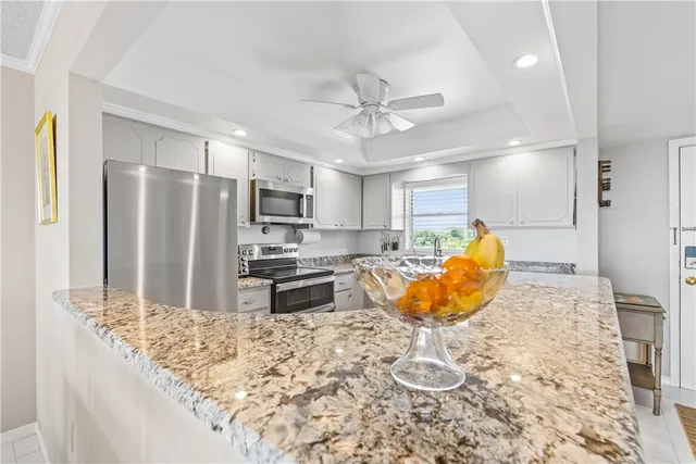 $350,000 | 5300 Highway A1A, Unit 401, Vero Beach, FL 32963