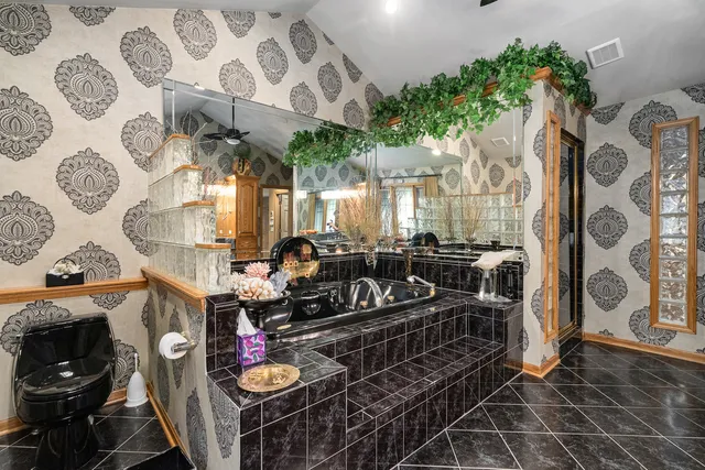 $1,199,999 | 807 Hitchcock Avenue, Lisle, IL 60532