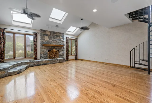 $1,199,999 | 807 Hitchcock Avenue, Lisle, IL 60532