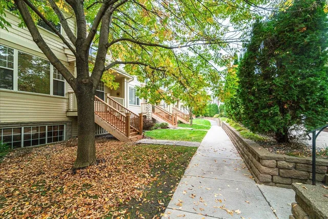 $370,000 | 13888 52nd Avenue North, Plymouth, MN 55446