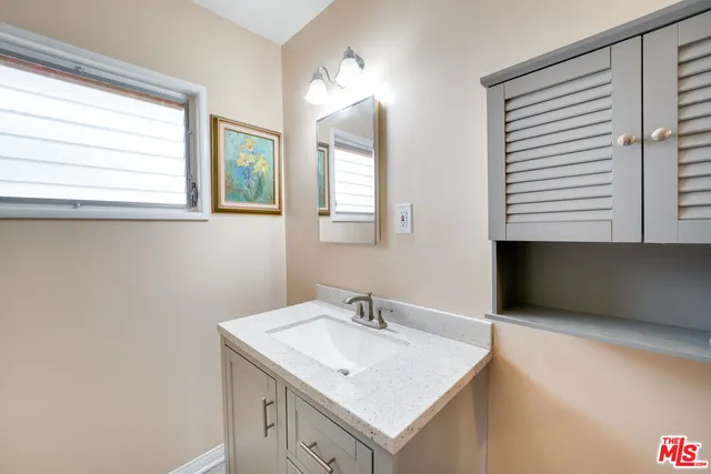 $2,550 | 1247 22nd Street, Unit 5, Santa Monica, CA 90404