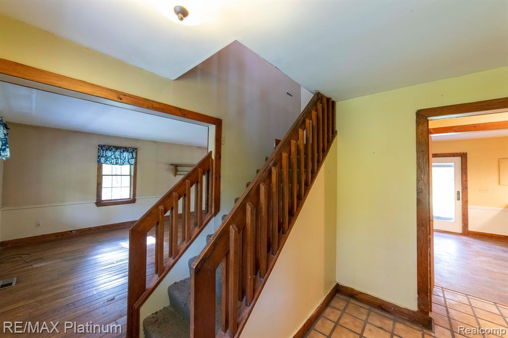 10076 Gordon Road Fenton, MI 48430 - Photo 22 of 67