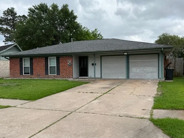 $1,950 | 4810 Crepe Myrtle Lane, Pasadena, TX 77505