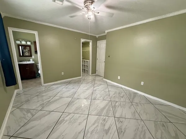 $1,950 | 4810 Crepe Myrtle Lane, Pasadena, TX 77505