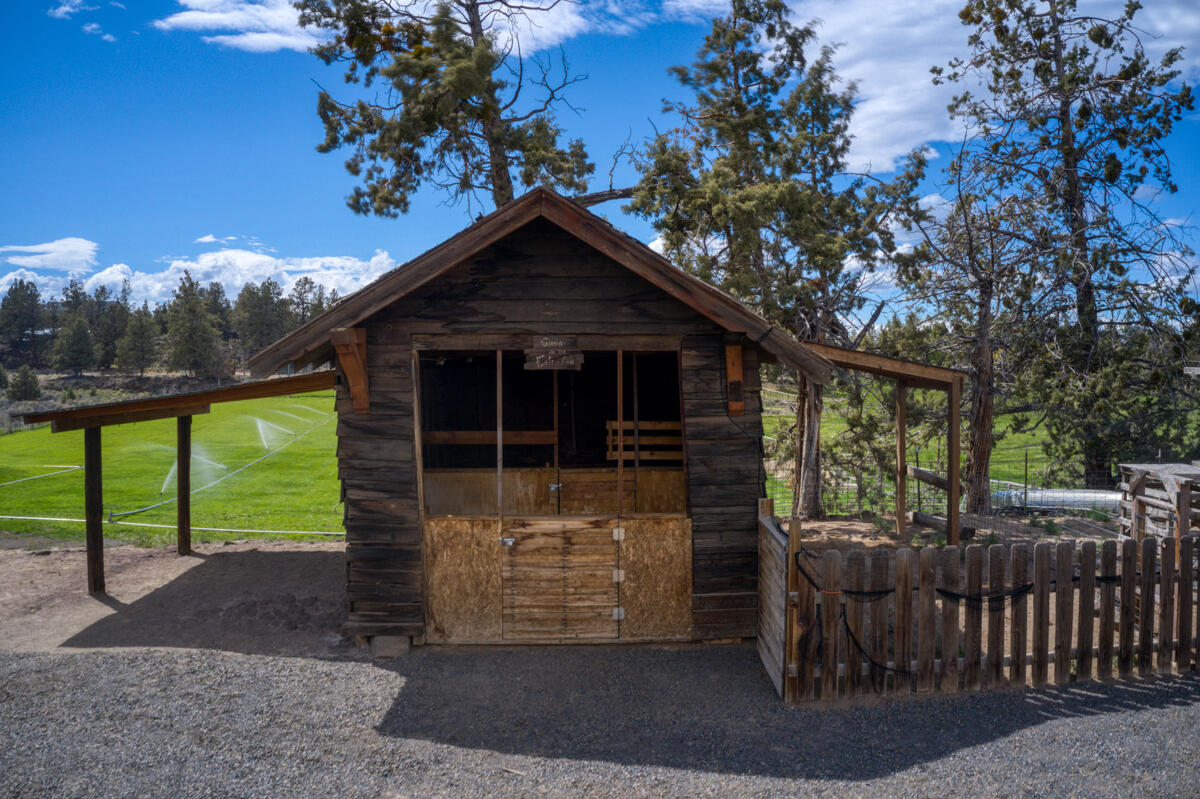 63893 Deschutes Market Road Bend, OR 97701 - Photo 46 of 48 DJI_0215