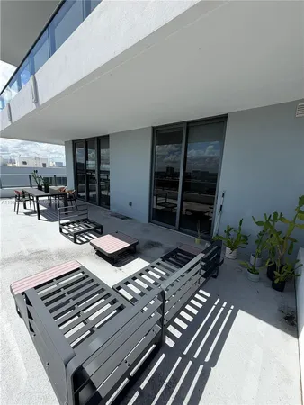 $5,300 | 2960 Northeast 207th Street, Unit 1101, Aventura, FL 33180