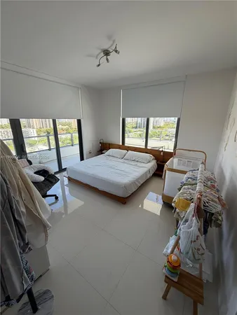 $5,300 | 2960 Northeast 207th Street, Unit 1101, Aventura, FL 33180