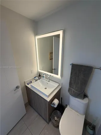 $5,300 | 2960 Northeast 207th Street, Unit 1101, Aventura, FL 33180