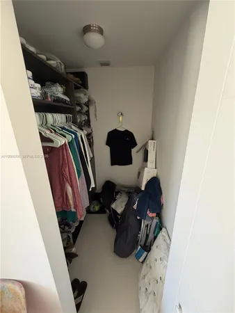 $5,300 | 2960 Northeast 207th Street, Unit 1101, Aventura, FL 33180