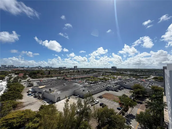 $5,300 | 2960 Northeast 207th Street, Unit 1101, Aventura, FL 33180