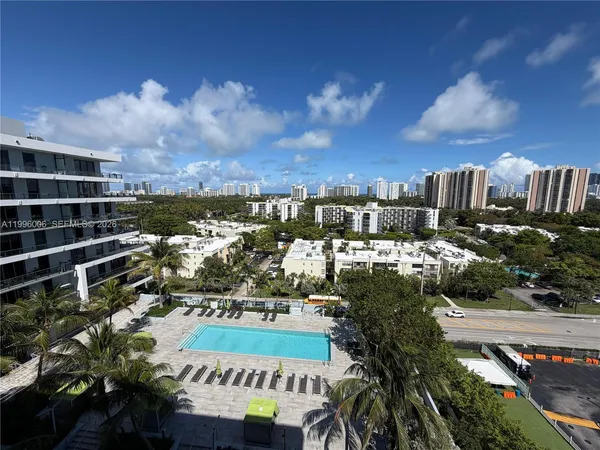 $5,300 | 2960 Northeast 207th Street, Unit 1101, Aventura, FL 33180
