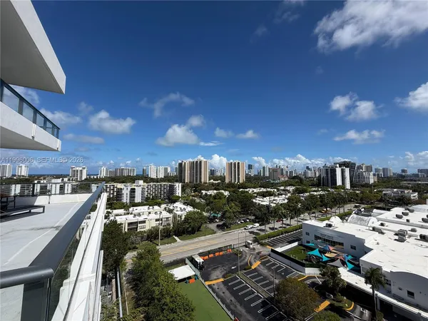 $5,300 | 2960 Northeast 207th Street, Unit 1101, Aventura, FL 33180