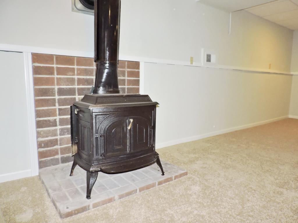 968 Clement Hill Road Hopkinton, NH 03229 - Photo 22 of 32