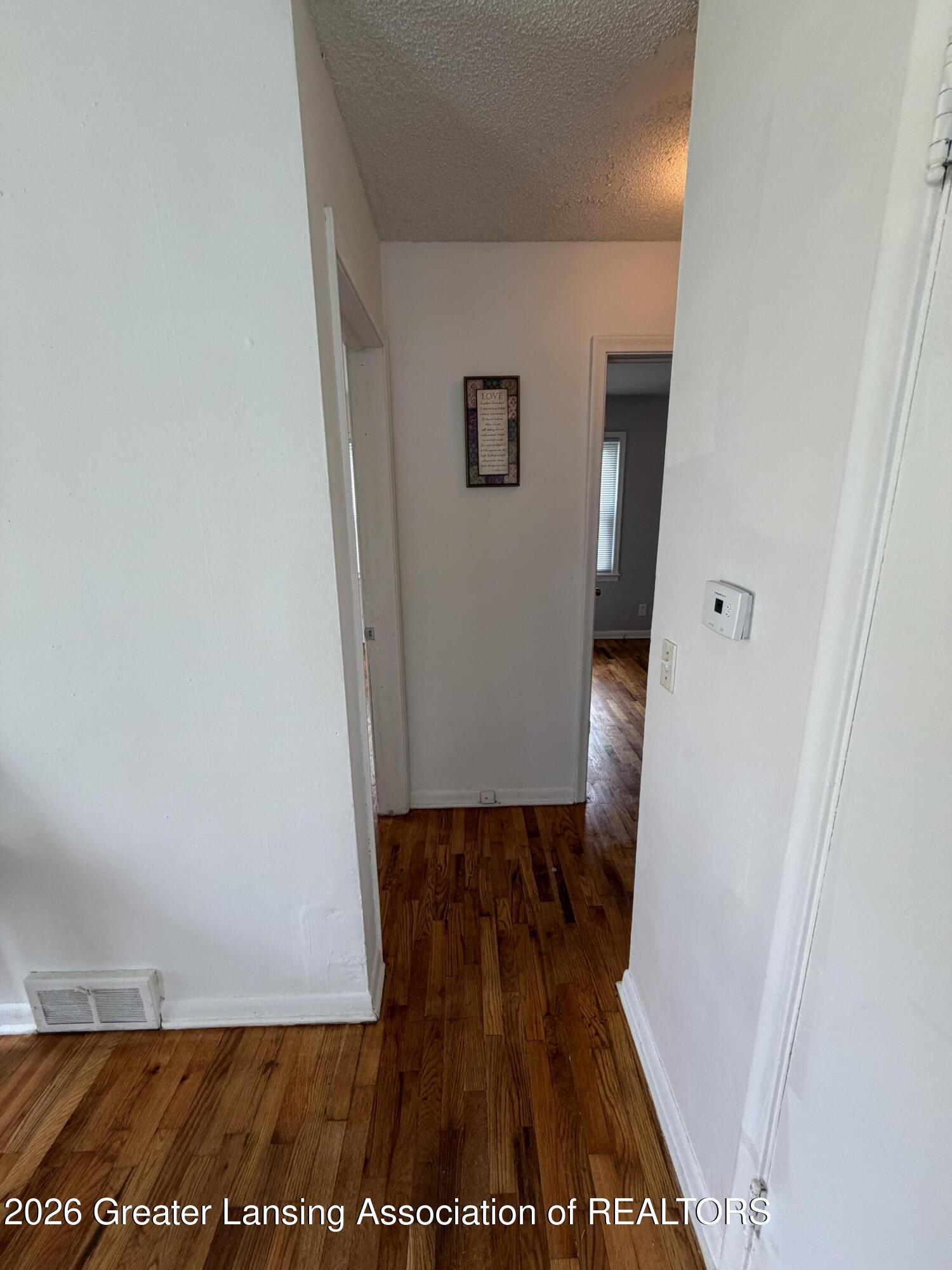 3605 West Holmes Road Lansing, MI 48911 - Photo 7 of 26 20260925_161954920_iOS