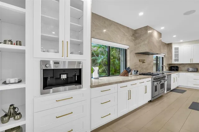 $25,000 | 319 South Riverside Drive, Pompano Beach, FL 33062