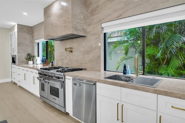 $25,000 | 319 South Riverside Drive, Pompano Beach, FL 33062