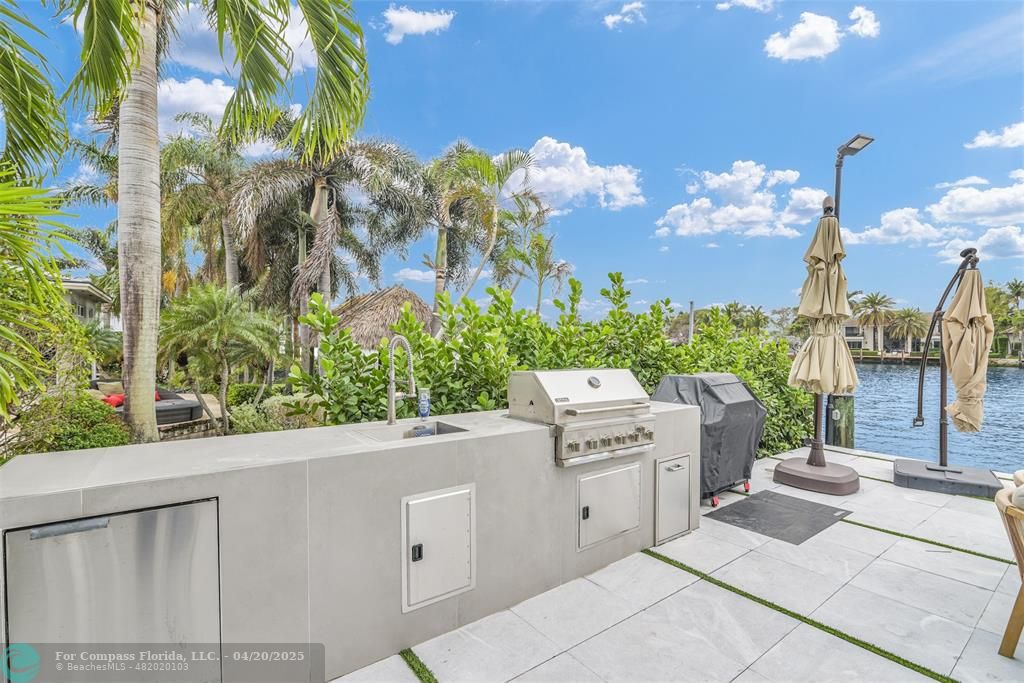 319 South Riverside Drive Pompano Beach, FL 33062 - Photo 42 of 98 a picture of a city view