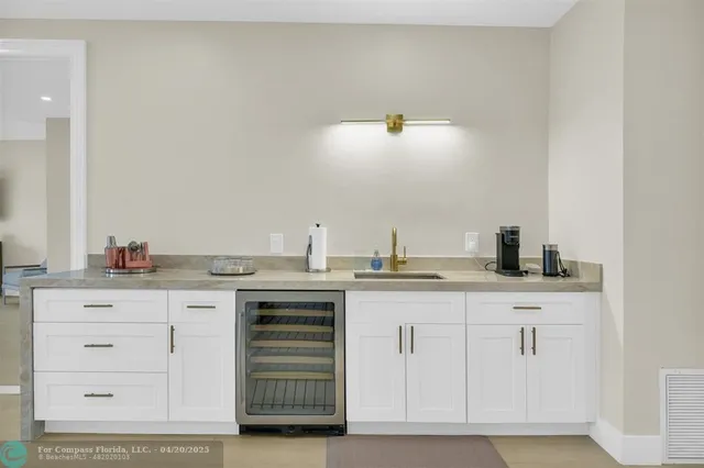 $25,000 | 319 South Riverside Drive, Pompano Beach, FL 33062