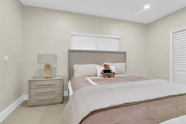 $25,000 | 319 South Riverside Drive, Pompano Beach, FL 33062