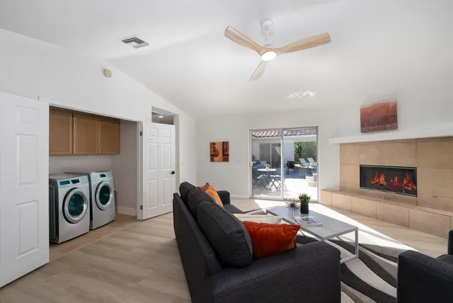 $679,000 | 1843 North Whitewater Club Drive, Palm Springs, CA 92262