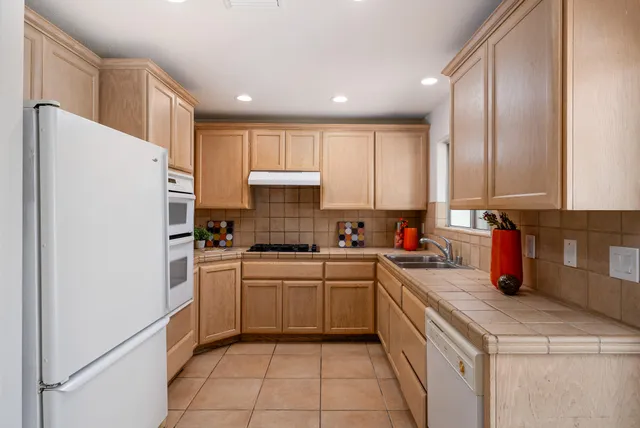 $679,000 | 1843 North Whitewater Club Drive, Palm Springs, CA 92262