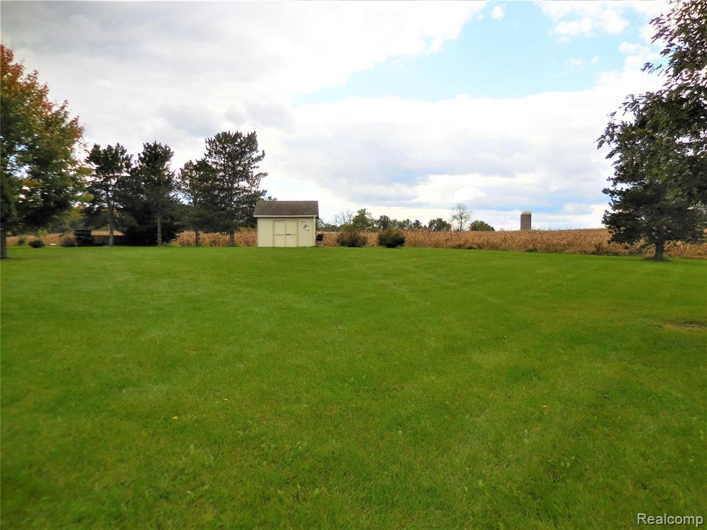 2926 Bullock Road Metamora, MI 48455 - Photo 11 of 75