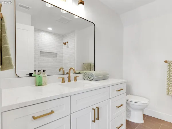 $1,075,000 | 645 Meadow Lane, Gearhart, OR 97138