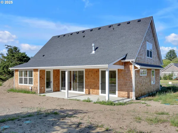 $1,075,000 | 645 Meadow Lane, Gearhart, OR 97138