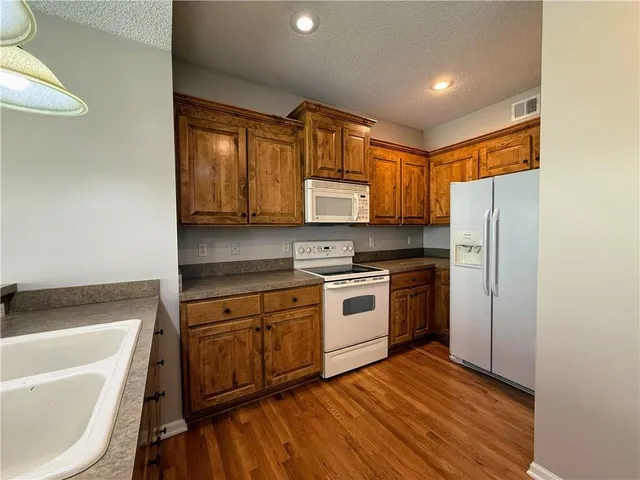 $340,000 | 7819 West 158th Court, Overland Park, KS 66223