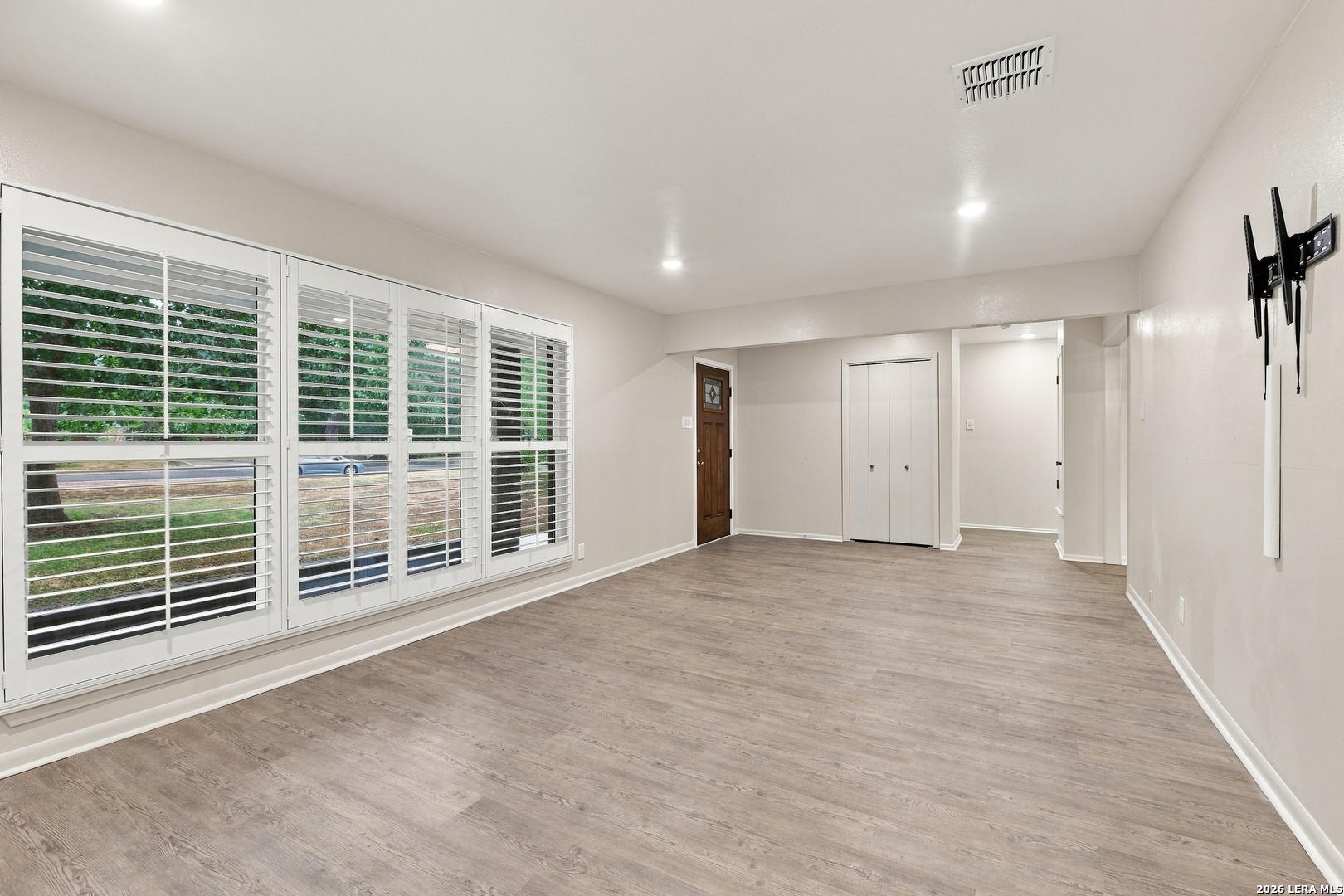 10422 Rocking M Trail Helotes, TX 78023 - Photo 7 of 35 Gallery Image 7