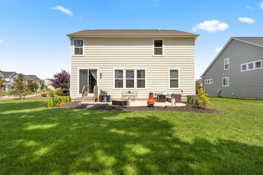 402 Red Stag Road Delaware, OH 43015 - Photo 2 of 49 Gallery Image 2