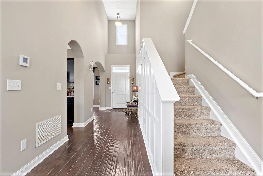 402 Red Stag Road Delaware, OH 43015 - Photo 4 of 49 Gallery Image 4