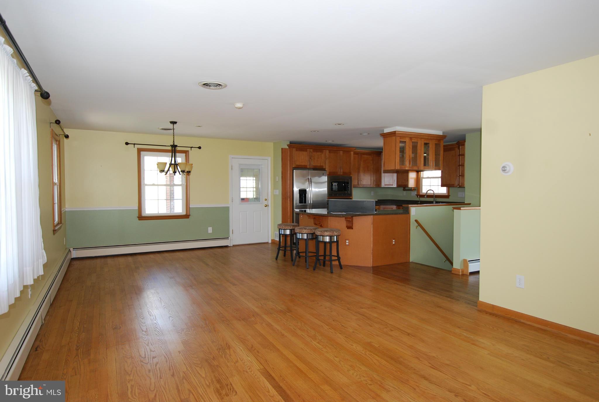 25201 Woodfield Road Damascus, MD 20872 - Photo 19 of 24 Interior (General)