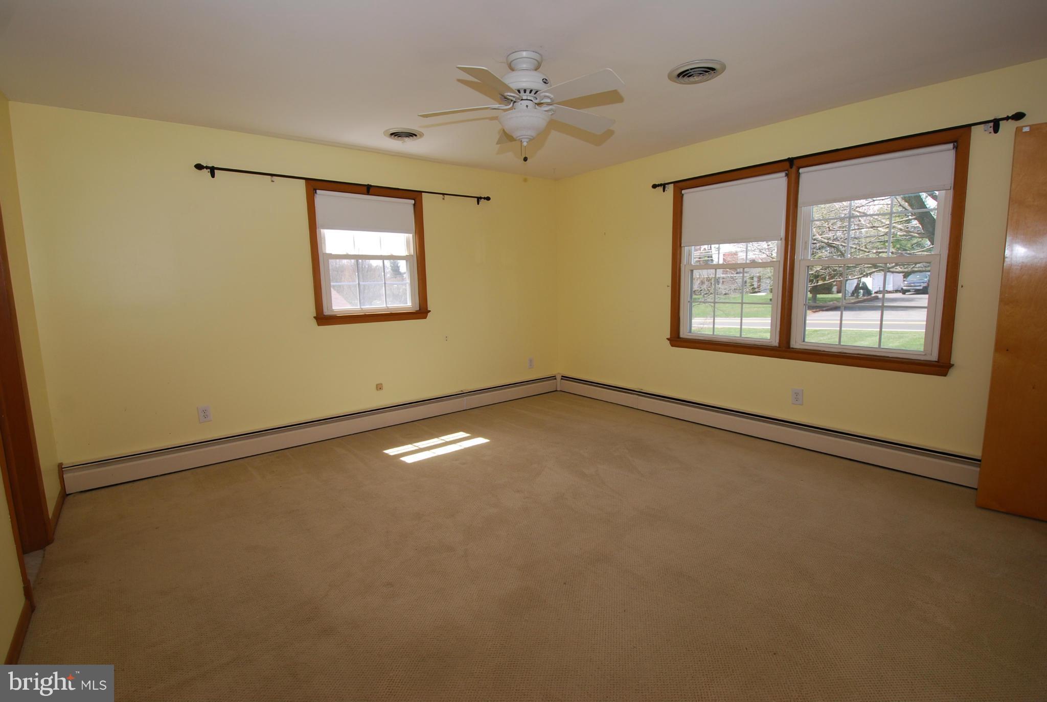 25201 Woodfield Road Damascus, MD 20872 - Photo 23 of 24 Bedroom (Master)