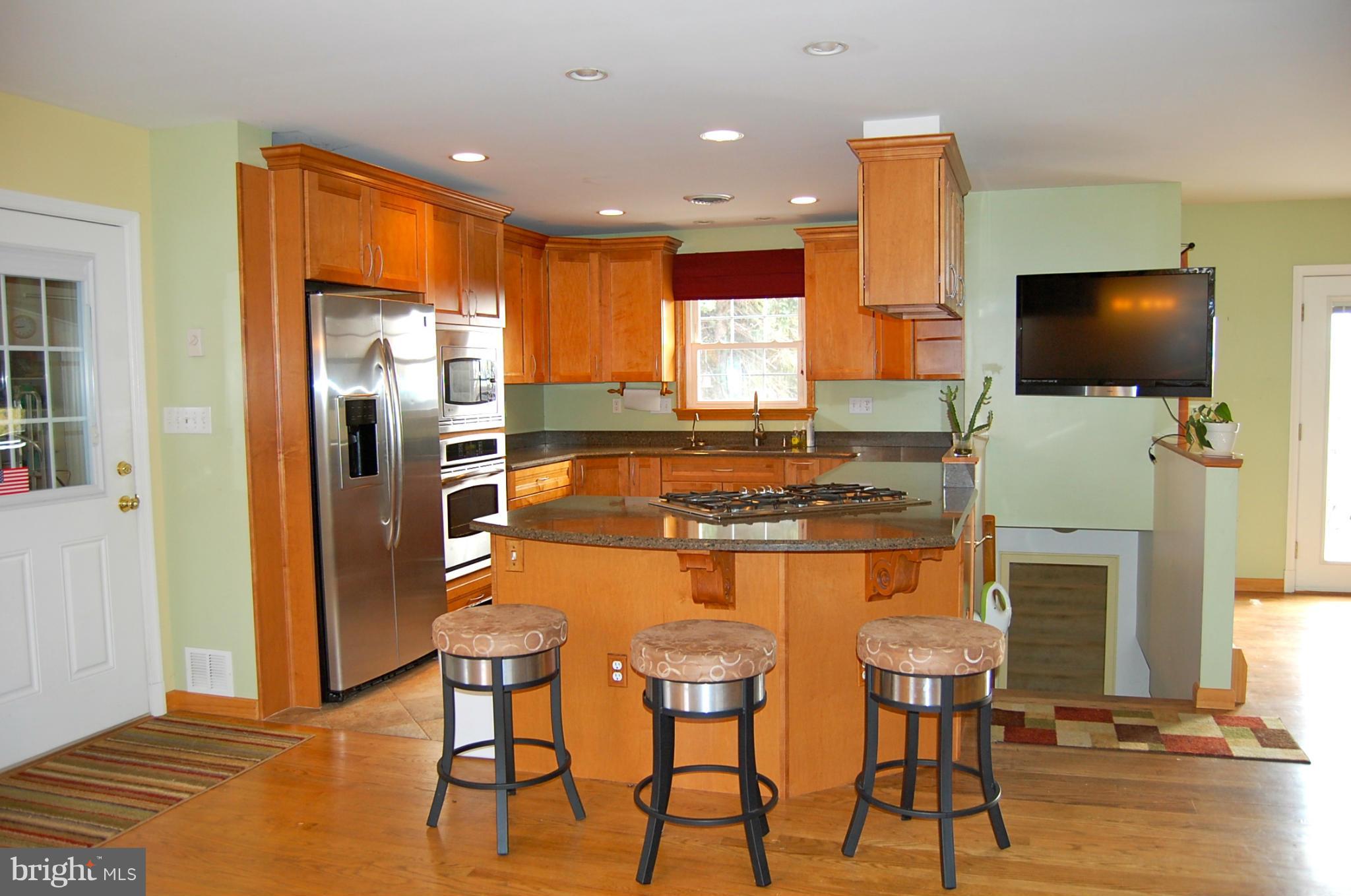 25201 Woodfield Road Damascus, MD 20872 - Photo 7 of 24 Interior (General)
