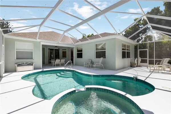 $575,000 | 8121 Indigo Ridge Terrace, Bradenton, FL 34201