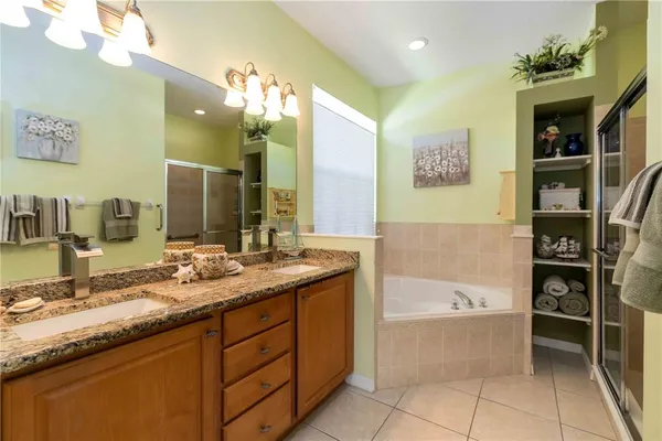 $575,000 | 8121 Indigo Ridge Terrace, Bradenton, FL 34201