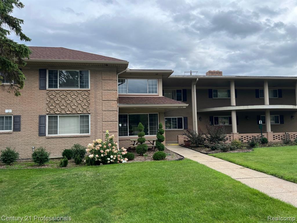 2375 Walton Boulevard, Unit 8 Rochester, MI 48309 - Photo 1 of 17
