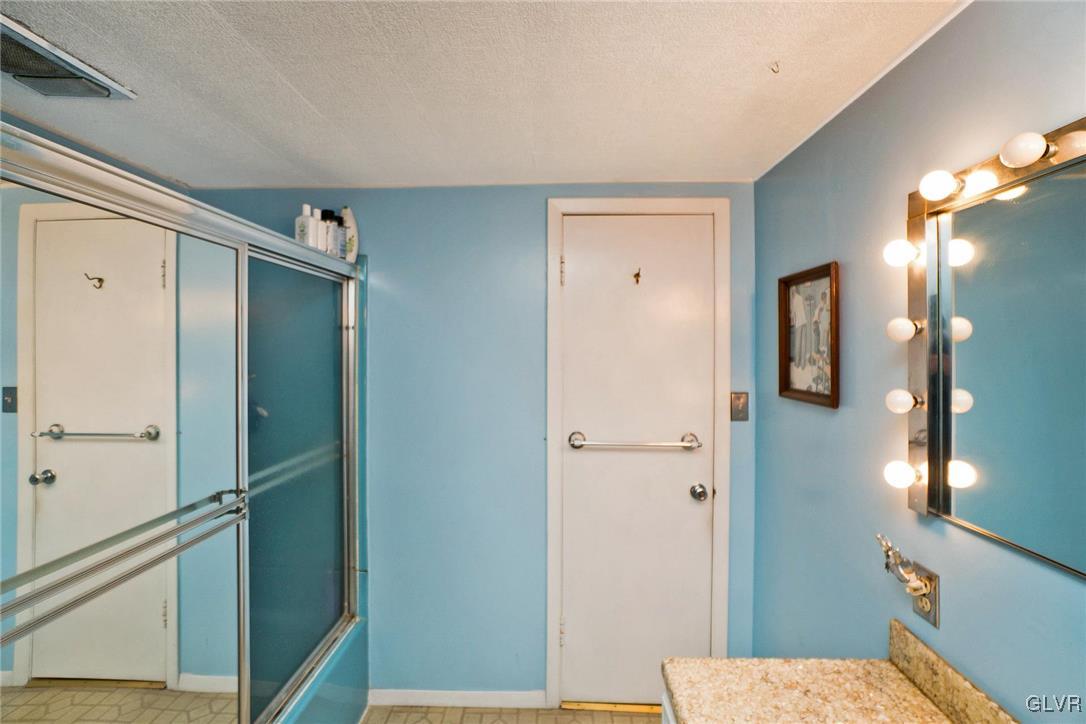 2991 Honeysuckle Road Bethlehem, PA 18015 - Photo 18 of 29 Gallery Image 18