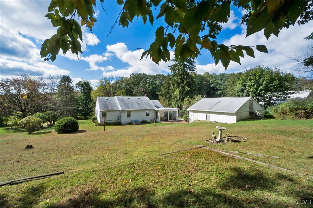 2991 Honeysuckle Road Bethlehem, PA 18015 - Photo 2 of 29 Gallery Image 2