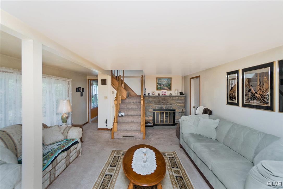 2991 Honeysuckle Road Bethlehem, PA 18015 - Photo 3 of 29 Gallery Image 3