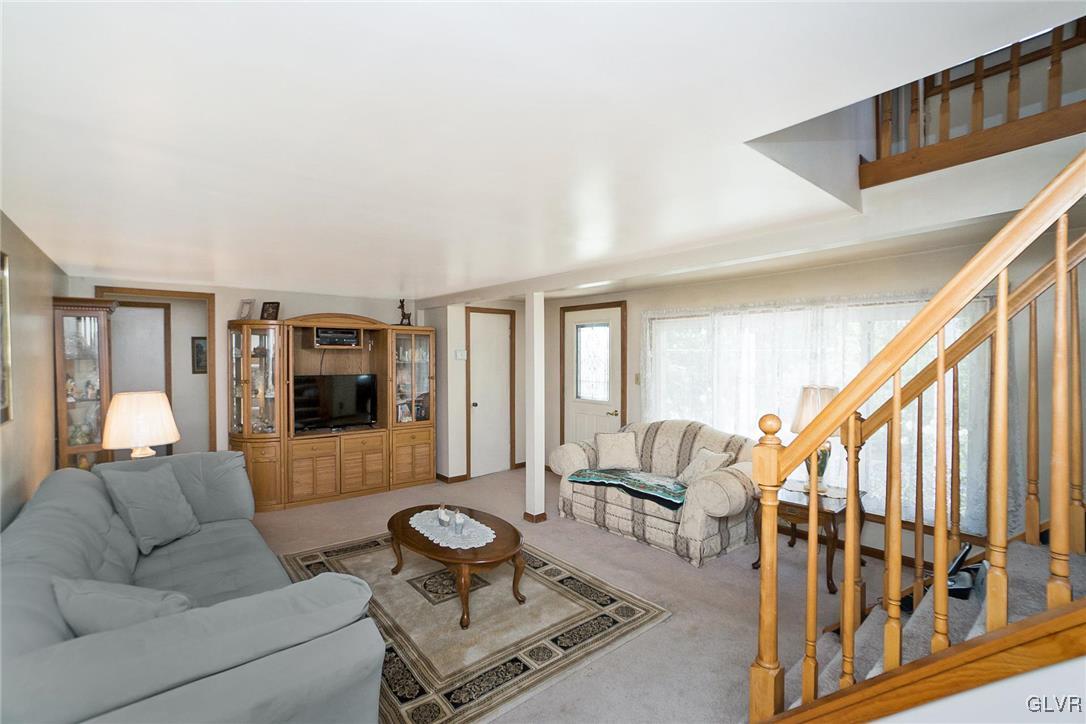 2991 Honeysuckle Road Bethlehem, PA 18015 - Photo 4 of 29 Gallery Image 4