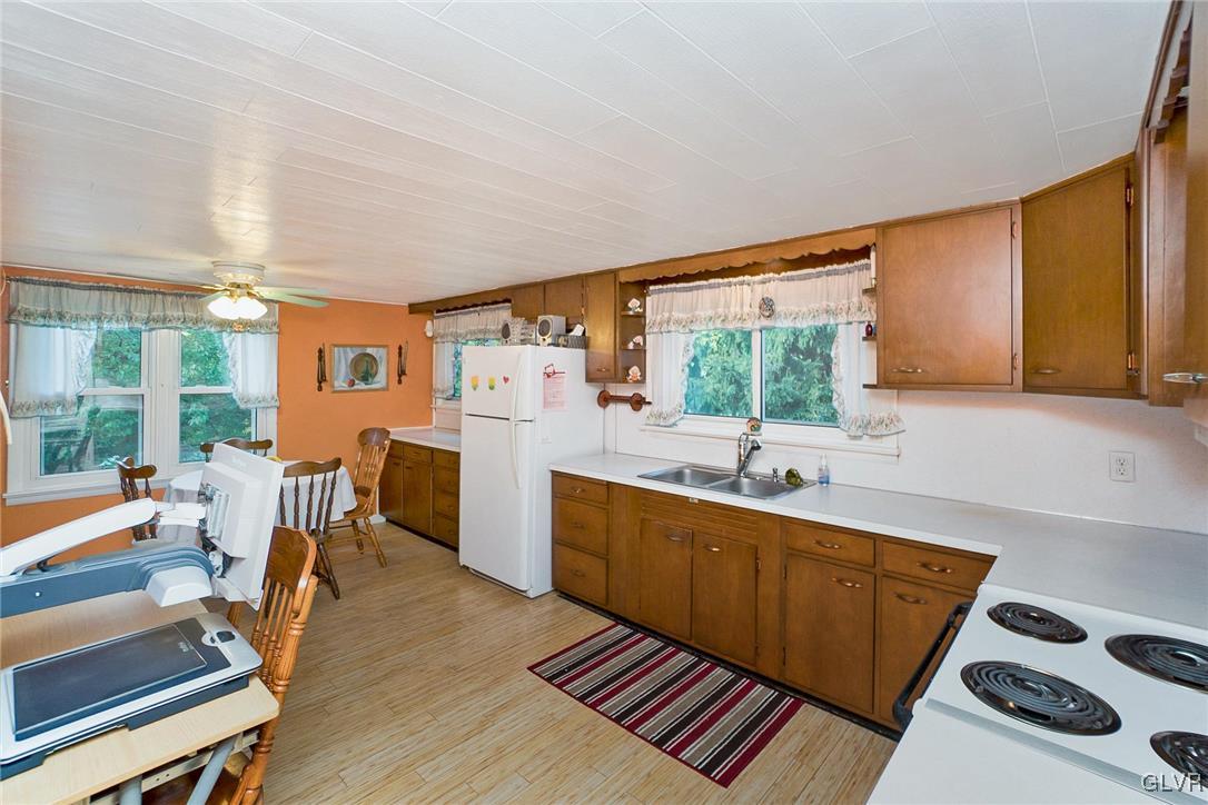 2991 Honeysuckle Road Bethlehem, PA 18015 - Photo 8 of 29 Gallery Image 8