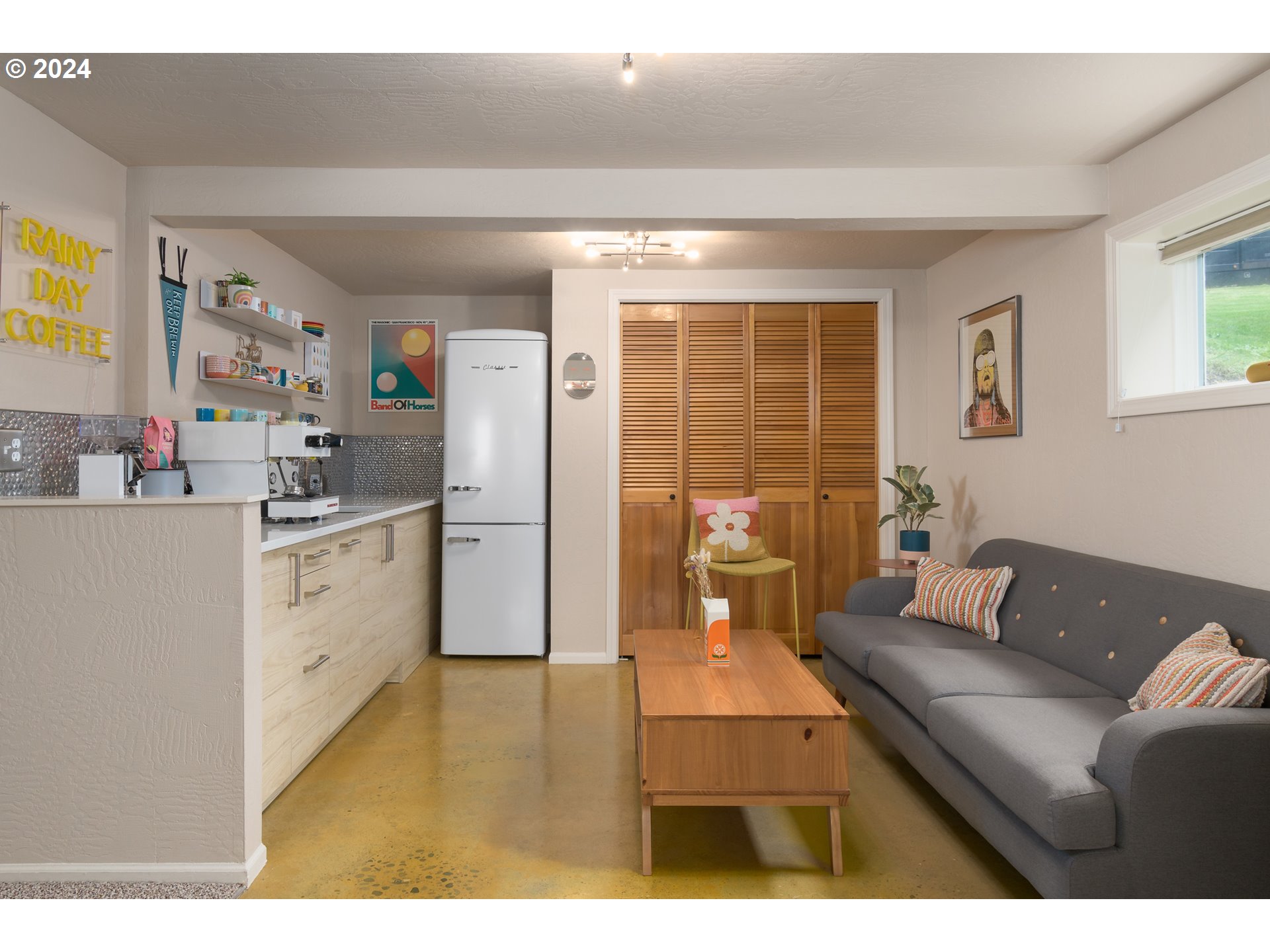 2614 Van Ness Street Eugene, OR 97403 - Photo 25 of 38 a living room with furniture and a window
