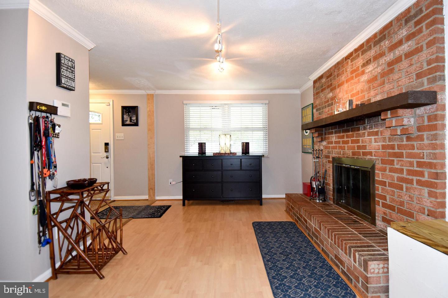 8470 Misty Blue Court Springfield, VA 22153 - Photo 5 of 38