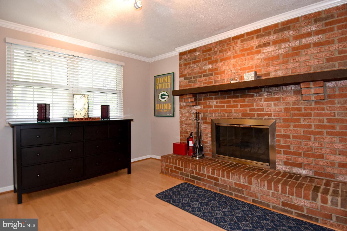 8470 Misty Blue Court Springfield, VA 22153 - Photo 6 of 38