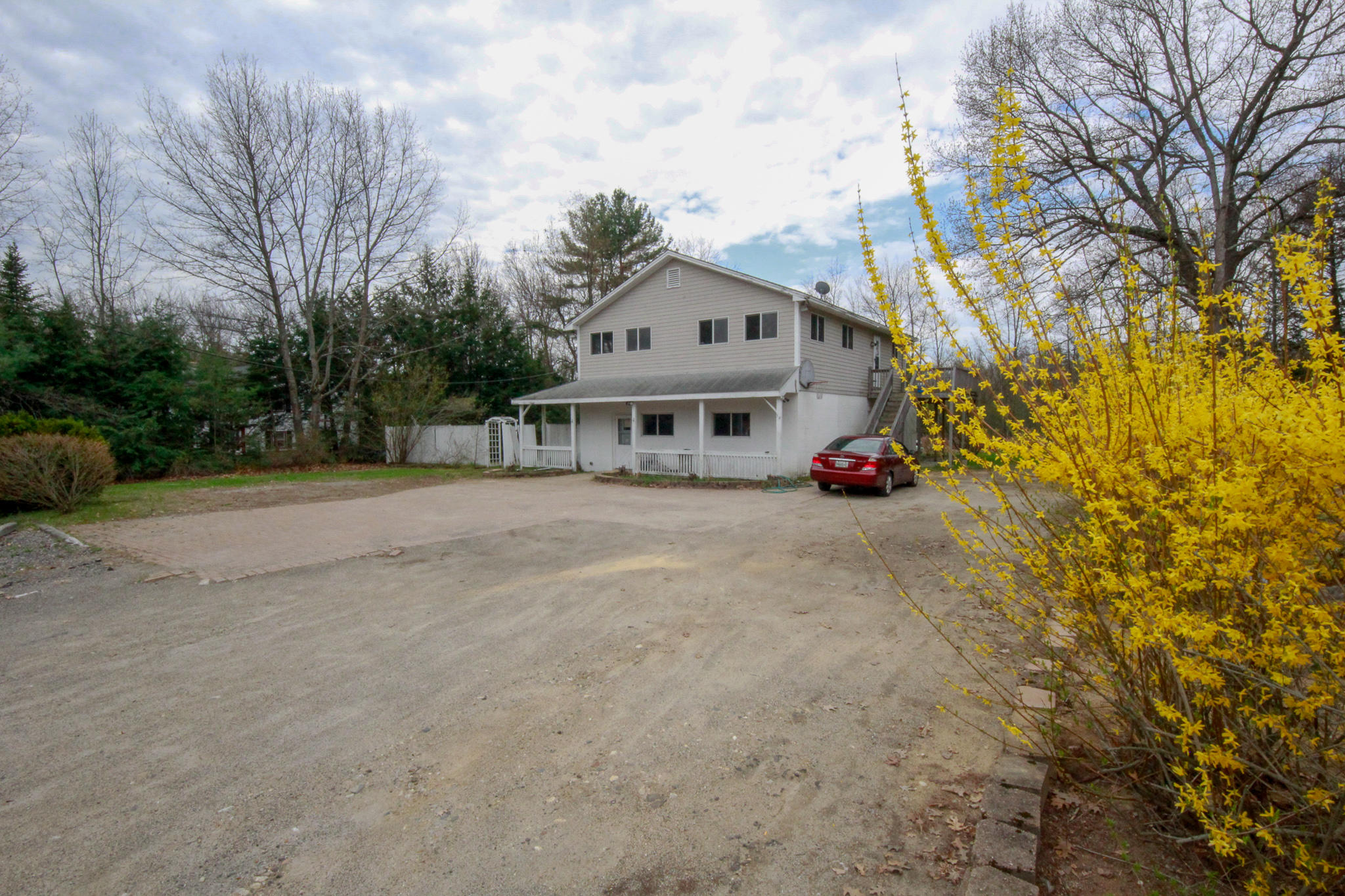 59 Country Club Road Sanford, ME 04073 - Photo 1 of 21 _MG_2414