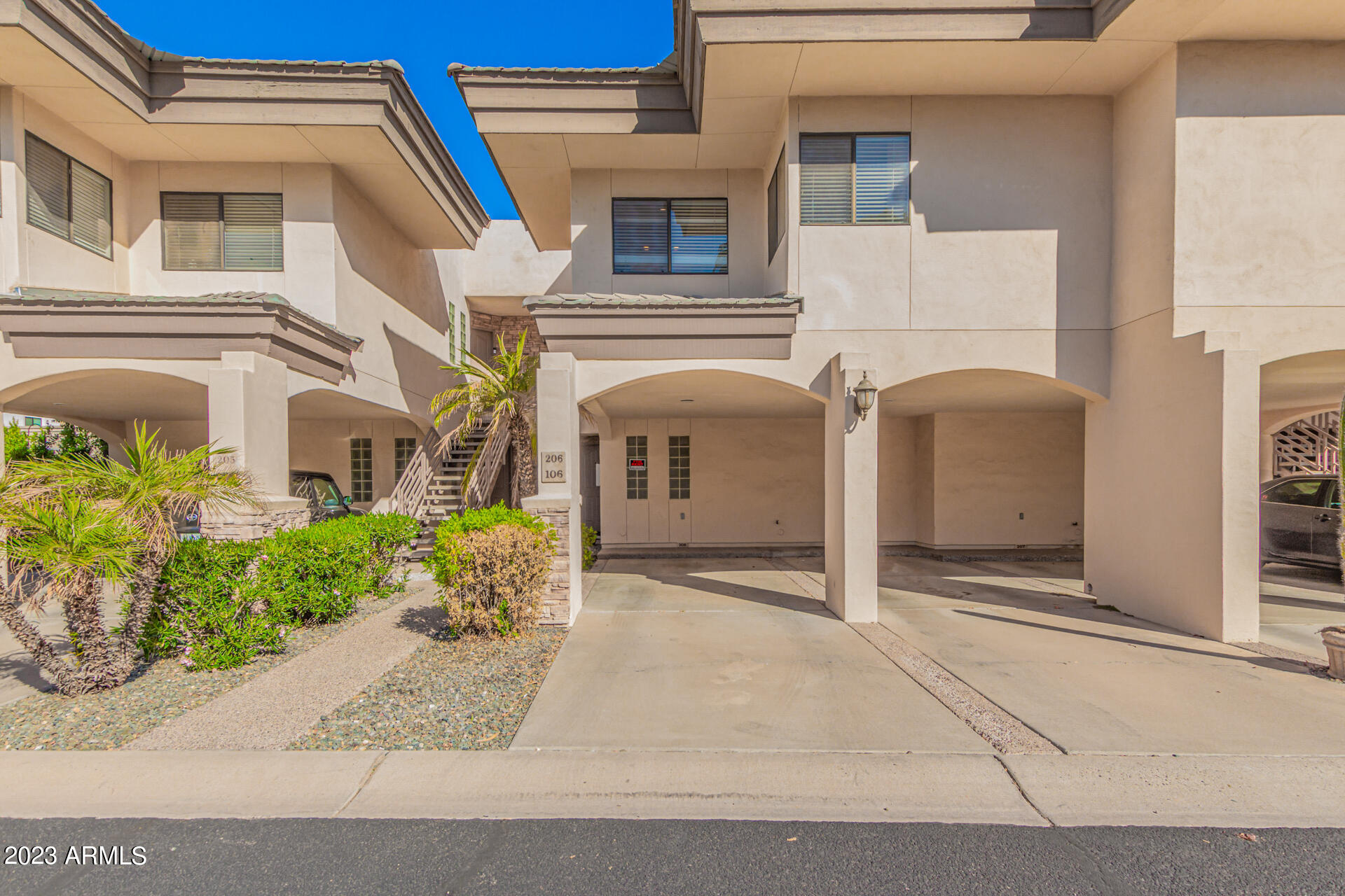 3235 East Camelback Road, Unit 206 Phoenix, AZ 85018 - Photo 6 of 36 0001-01 - Camelback