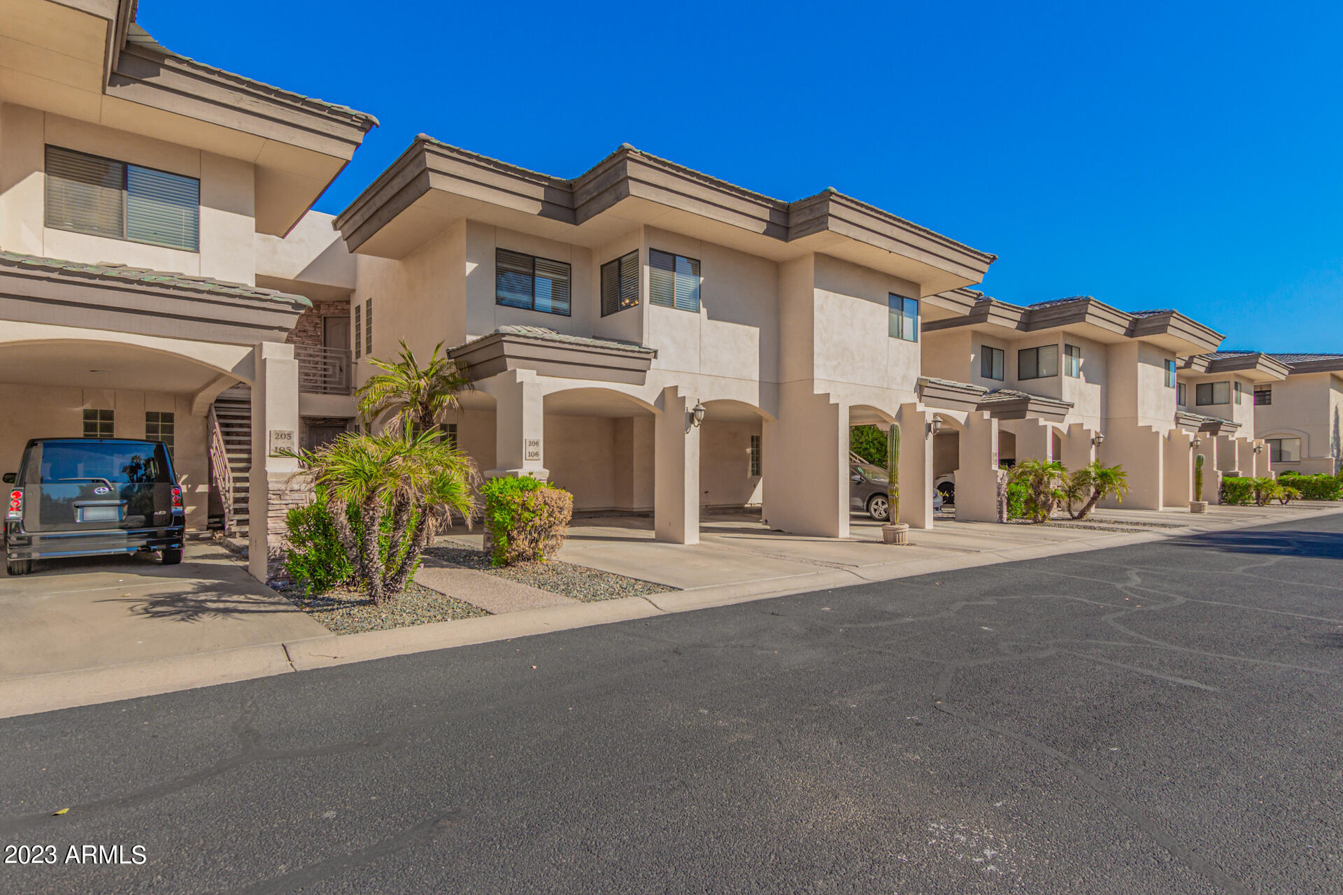 3235 East Camelback Road, Unit 206 Phoenix, AZ 85018 - Photo 8 of 36 0003-03 - Camelback